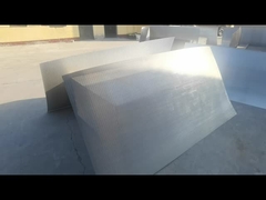 Panele ekranowe z drutu klinowego